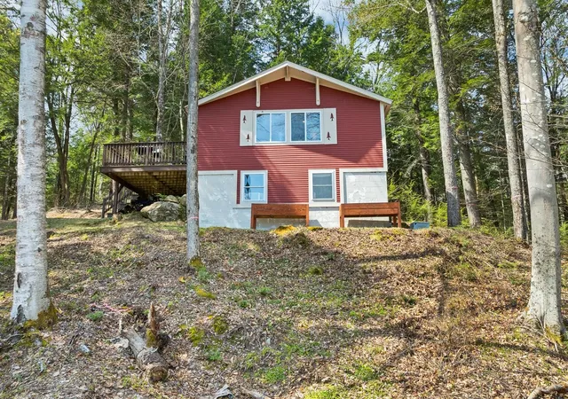 Homes for sale in Woodstock, NH | 19 Hamlet Dr, Woodstock, NH 03262 | MLS# 5097289