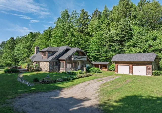 2nd image of 952 Bakersfield Rd, Jeffersonville, VT 05464 | MLS# 5097301