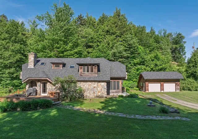 3rd image of 952 Bakersfield Rd, Jeffersonville, VT 05464 | MLS# 5097301