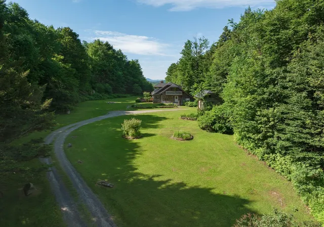 4th image of 952 Bakersfield Rd, Jeffersonville, VT 05464 | MLS# 5097301