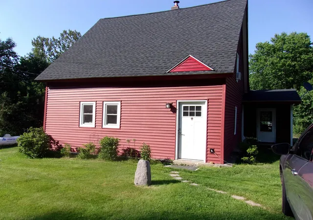 3rd image of 421 Bradley Hill Rd, Benton, NH 03785 | MLS# 5097322
