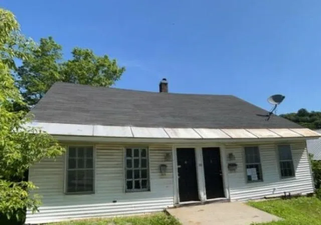 Multi family home for sale at 90 Mount Vernon St, Saint Johnsbury, VT 05819 | MLS# 5097339
