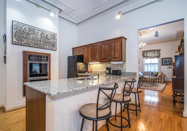 Homes for sale in Rutland City, VT | 24 South Main St #2, Rutland City, VT 05701 | MLS# 5097344