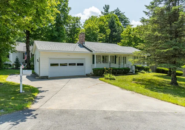 Photo 2 of Single family home for sale at 636 Court St, Keene, NH 03431 | MLS# 5097351 | Listing updated on 2026-07-10