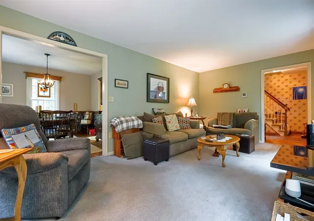 Photo 4 of Single family home for sale at 5 Taschereau Dr, Mont Vernon, NH 03057 | MLS# 5097357 | Listing updated on 2026-10-08