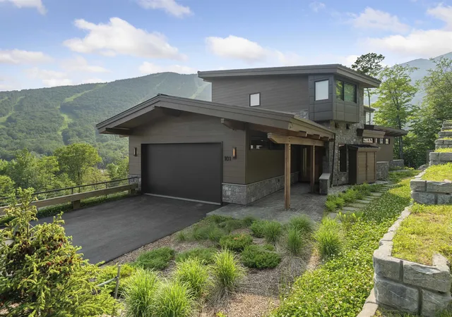 2nd image of 101 Switchback Ln, Stowe, VT 05672 | MLS# 5097362