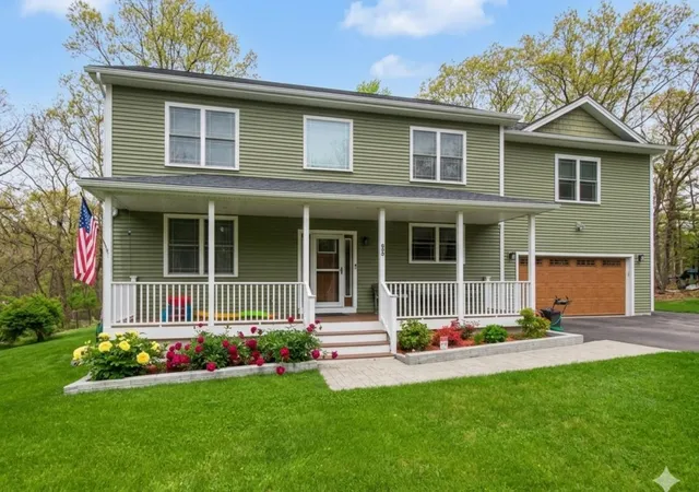 Photo 3 of Single family home for sale at 85 Paulines Wy, Colchester, VT 05446 | MLS# 5097377 | Listing updated on 2026-07-30