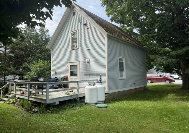 Homes for sale in Shaftsbury, VT | 924 Vt Route 7a, Shaftsbury, VT 05262 | MLS# 5097385