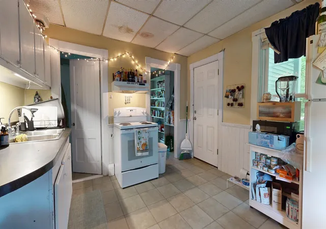 Homes for sale in Ludlow, VT | 51 Andover St, Ludlow, VT 05149 | MLS# 5097396