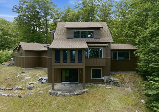 Homes for sale in Ashland, NH | 5 Peaked Hill Rd, Ashland, NH 03217 | MLS# 5097406