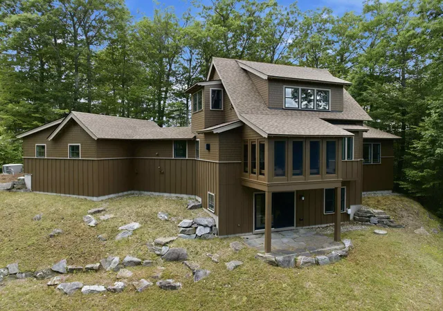 Homes for sale in Ashland, NH | 5 Peaked Hill Rd, Ashland, NH 03217 | MLS# 5097406