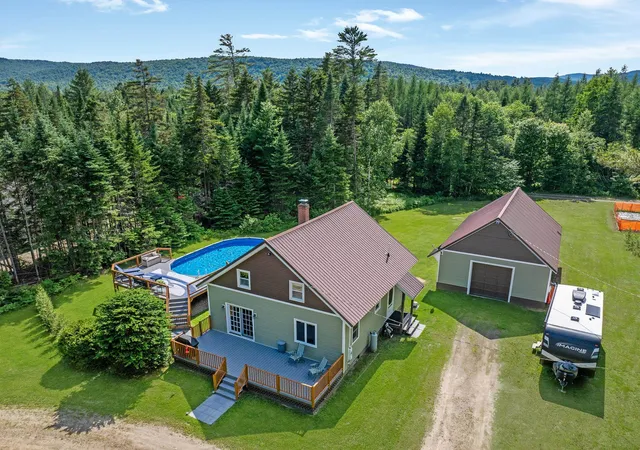 Homes for sale in Errol, NH | 153 Merit Dr, Errol, NH 03579 | MLS# 5097414