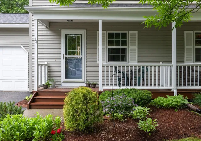 1st image of 34 Pointe Dr, Essex, VT 05452 | MLS# 5097423
