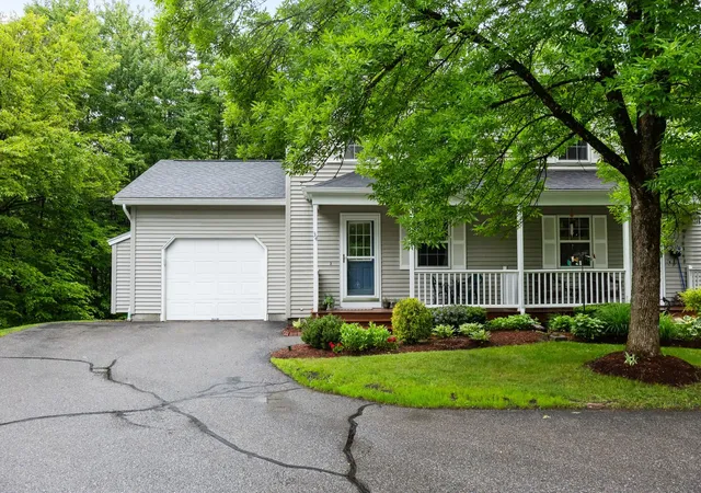 2nd image of 34 Pointe Dr, Essex, VT 05452 | MLS# 5097423