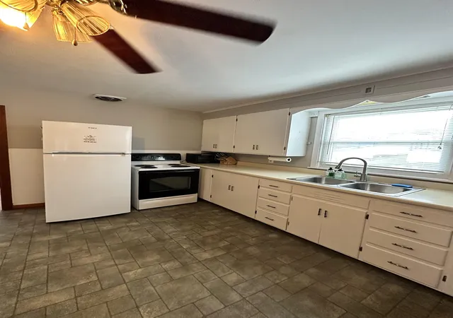 Homes for sale in Berlin, NH | 250 E Mason St, Berlin, NH 03570 | MLS# 5097429