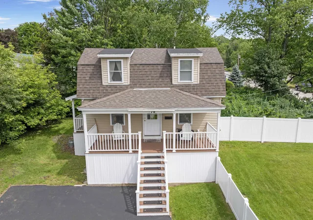 Photo 3 of Single family home for sale at 74 Maynesboro St, Berlin, NH 03570 | MLS# 5097437 | Listing updated on 2026-07-26