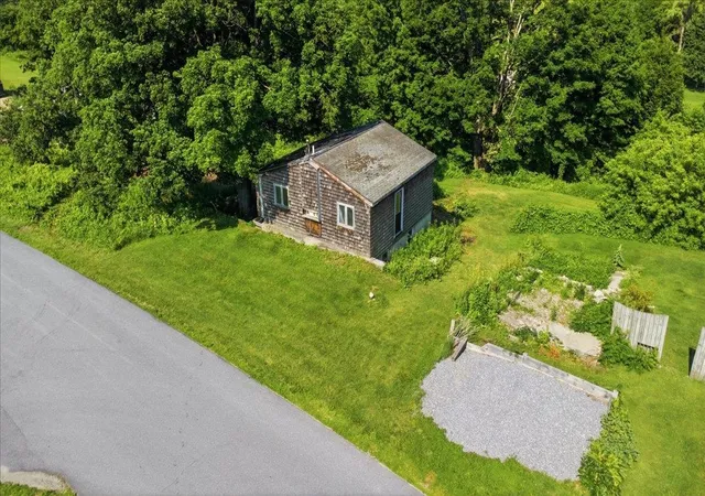 Homes for sale in Pownal, VT | 510 Center St, Pownal, VT 05261 | MLS# 5097453
