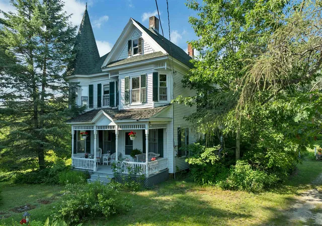 Photo 2 of Single family home for sale at 23 Park St, Whitefield, NH 03598 | MLS# 5097480 | Listing updated on 2026-08-03