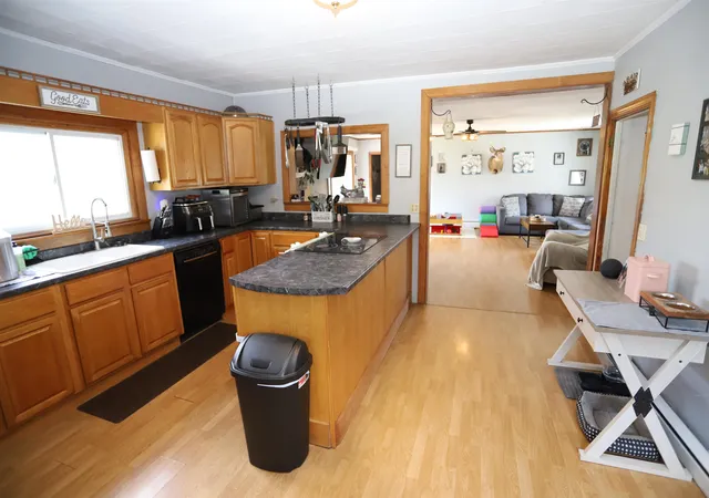 4th image of 94 Orchard St, Newport City, VT 05855 | MLS# 5097496