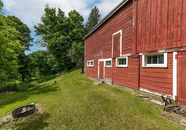 Homes for sale in Shaftsbury, VT | 96 Twitchell Hill Rd, Shaftsbury, VT 05262 | MLS# 5097504