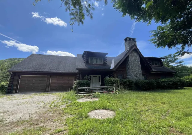 Homes for sale in Cavendish, VT | 1104 Main St, Cavendish, VT 05142 | MLS# 5097509