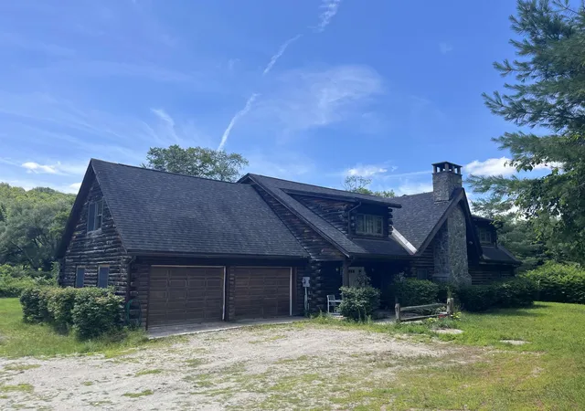 Homes for sale in Cavendish, VT | 1104 Main St, Cavendish, VT 05142 | MLS# 5097509