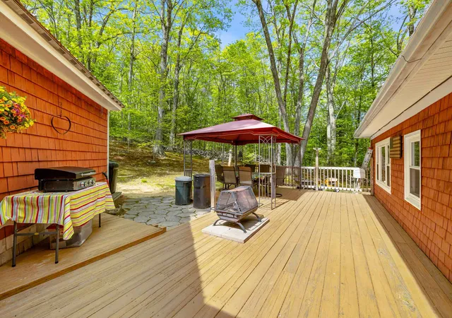 Homes for sale in Barnstead, NH | 9 Red Oak Rd, Barnstead, NH 03218 | MLS# 5097510