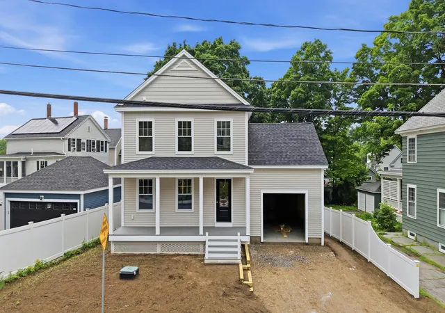 2nd image of 16 Manchester St, Nashua, NH 03064 | MLS# 5097528