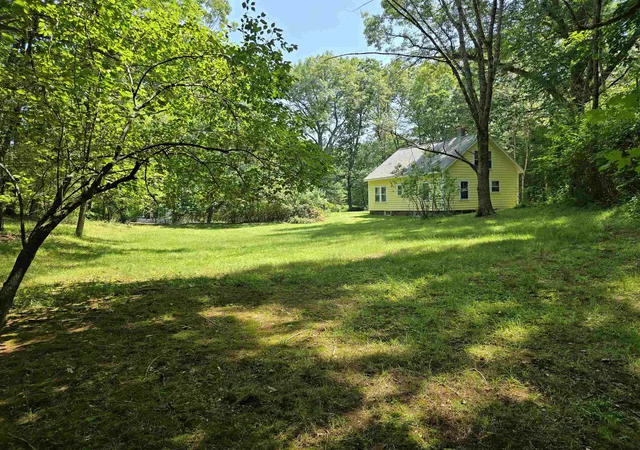 3rd image of 10 Highland Rd, Boxford, MA 01921 | MLS# 5097534