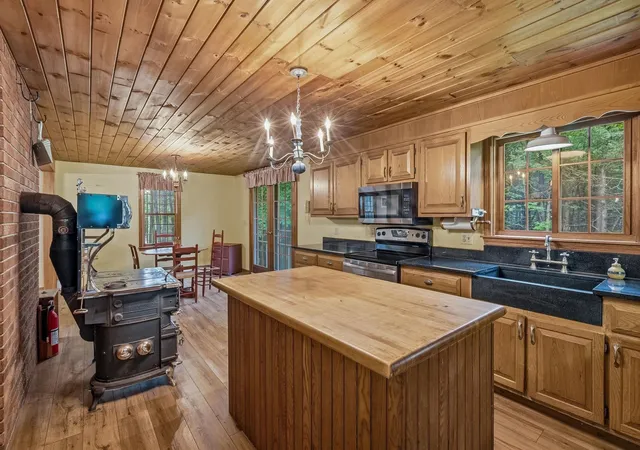 3rd image of 23 Devon Dr, Danville, NH 03819 | MLS# 5097541