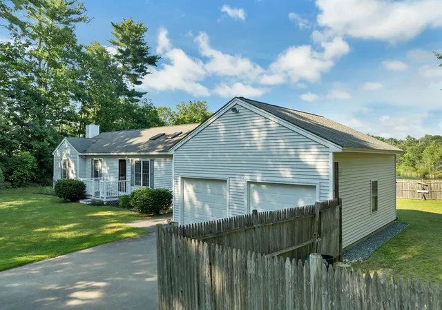 3rd image of 84 Fremont Rd, Raymond, NH 03077 | MLS# 5097551