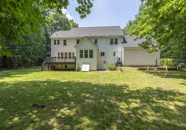 Photo 3 of Single family home for sale at 30 Lynne Dr, Hollis, NH 03049 | MLS# 5097562 | Listing updated on 2026-07-06