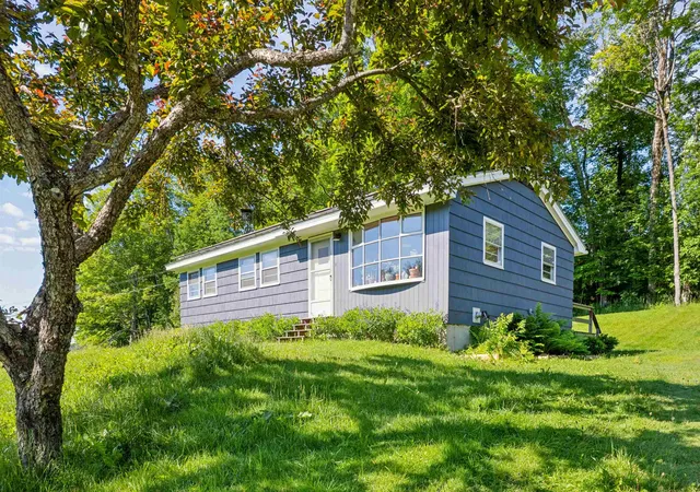2nd image of 169 Whitney Hill Rd, Tunbridge, VT 05077 | MLS# 5097575