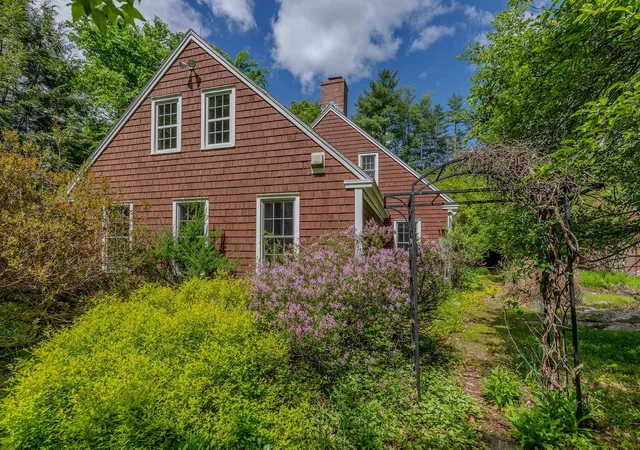 Homes for sale in Chester, VT | 223 Coach Rd, Chester, VT 05143 | MLS# 5097600
