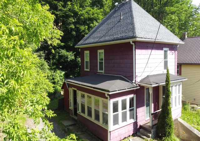 Photo 1 of Single family home for sale at 25 Clark St, Newport, VT 05855 | MLS# 5097622 | Listing updated on 2026-07-14