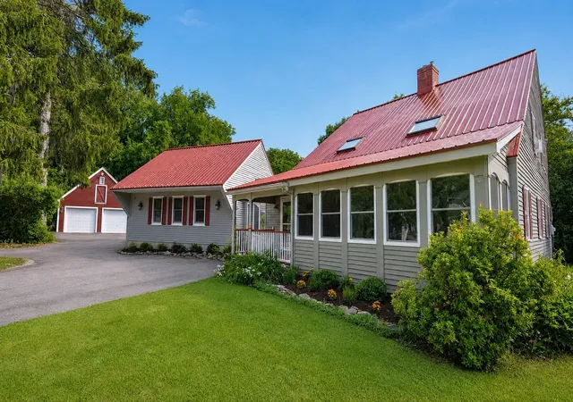Photo 2 of Sale Pending at 1 Heritage Dr, Rollinsford, NH 03869 | MLS# 5097641 | Listing updated on 2026-09-10