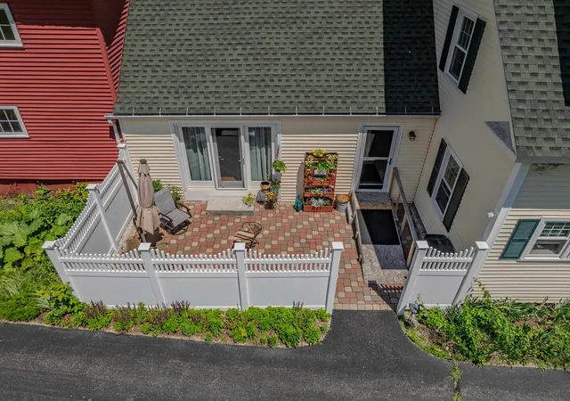 Homes for sale in Plymouth, NH | 2 Thurlow St, Plymouth, NH 03264 | MLS# 5097643
