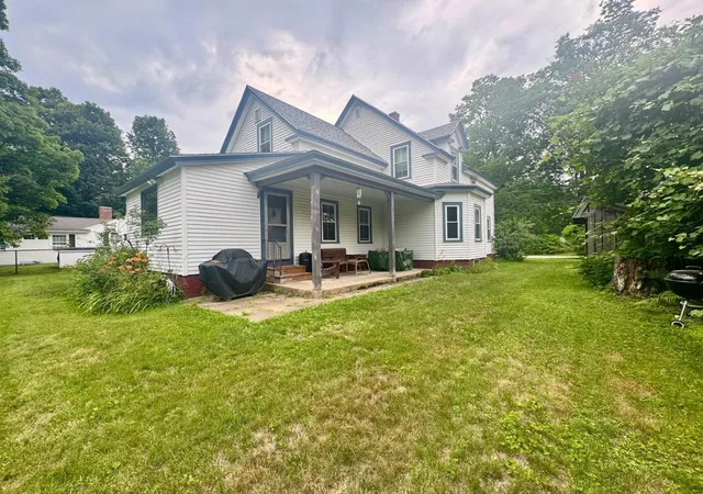 Photo 3 of Single family home for sale at 18 Blossom St, Keene, NH 03431 | MLS# 5097645 | Listing updated on 2026-07-08