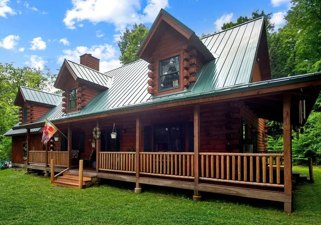 Homes for sale in Wardsboro, VT | 482 East Dover Rd, Wardsboro, VT 05355 | MLS# 5097656
