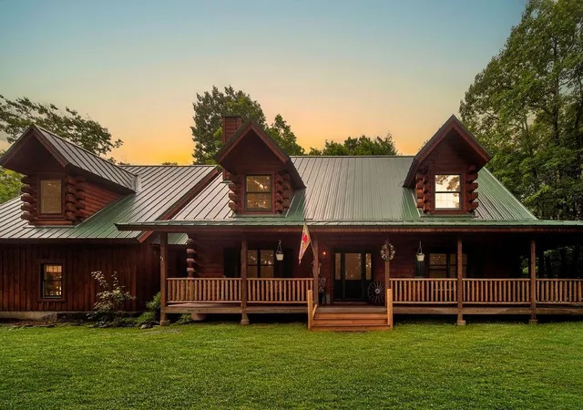 Homes for sale in Wardsboro, VT | 482 East Dover Rd, Wardsboro, VT 05355 | MLS# 5097656