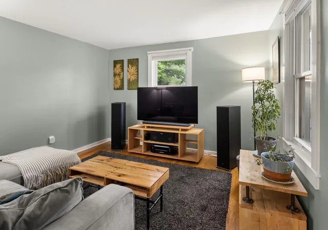 4th image of 92 West St #A, Winooski, VT 05404 | MLS# 5097666