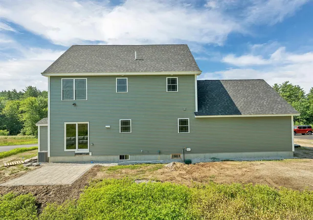 Homes for sale in Concord, NH | 6 Shelburne Ln, Concord, NH 03301 | MLS# 5097678