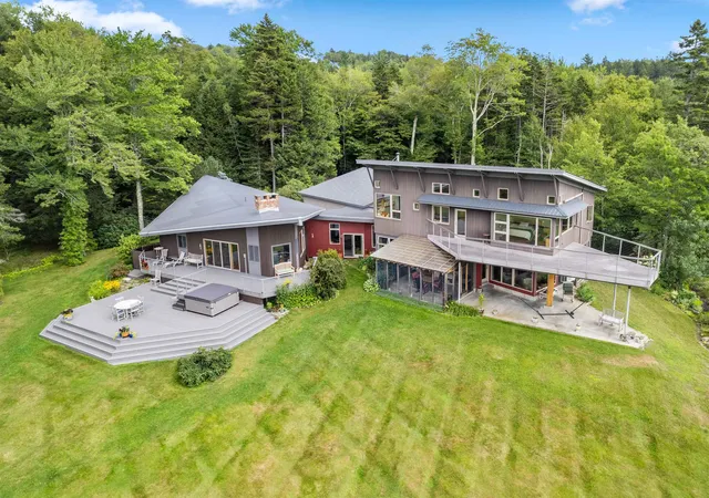 Homes for sale in Wilmington, VT | 32 Steep Hill Rd, Wilmington, VT 05363 | MLS# 5097683