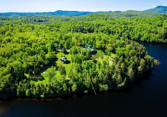 3rd image of 414 Patnoe Farm Dr #B, Hyde Park, VT 05655 | MLS# 5097685