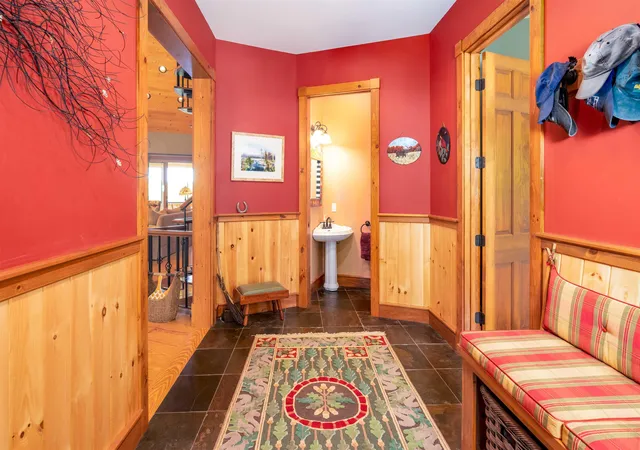 5th image of 414 Patnoe Farm Dr #B, Hyde Park, VT 05655 | MLS# 5097685