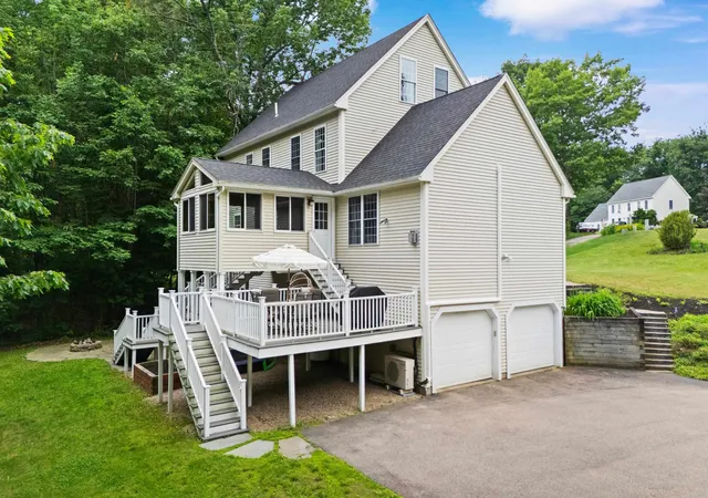 Homes for sale in Dover, NH | 49 Wallace Dr, Dover, NH 03820 | MLS# 5097700