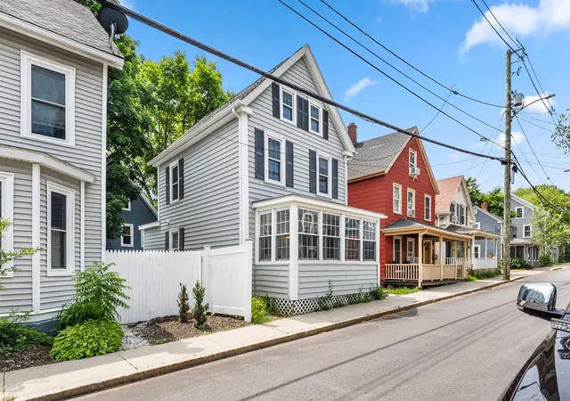 Homes for sale in Portsmouth, NH | 12 Woodbury Ave, Portsmouth, NH 03801 | MLS# 5097703