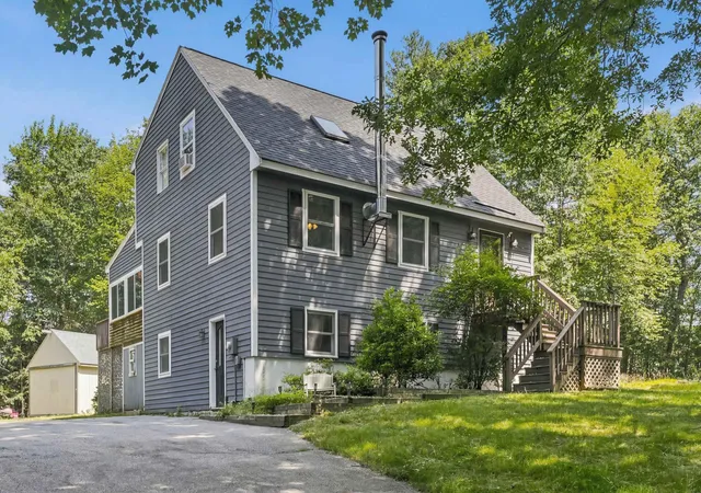 1st image of 25 Pinewood Loop, Sandown, NH 03873 | MLS# 5097706