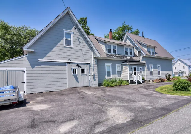 Homes for sale in Littleton, NH | 109 South St, Littleton, NH 03561 | MLS# 5097724