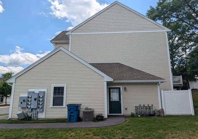 Homes for sale in Nashua, NH | 15 Bennett St, Nashua, NH 03064 | MLS# 5097730